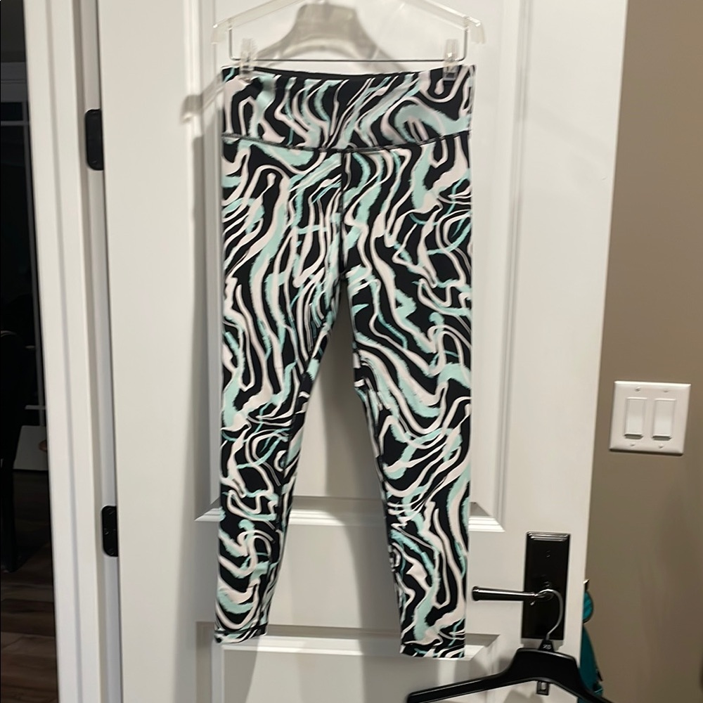 DKNY Sport Black and White Patterned Leggings